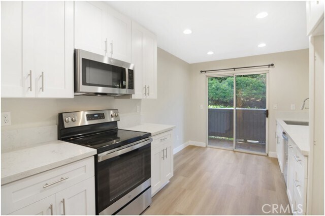 Building Photo - 64 Corniche Dr