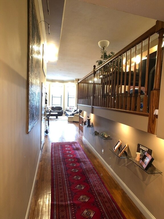 Building Photo - 186 Beacon St