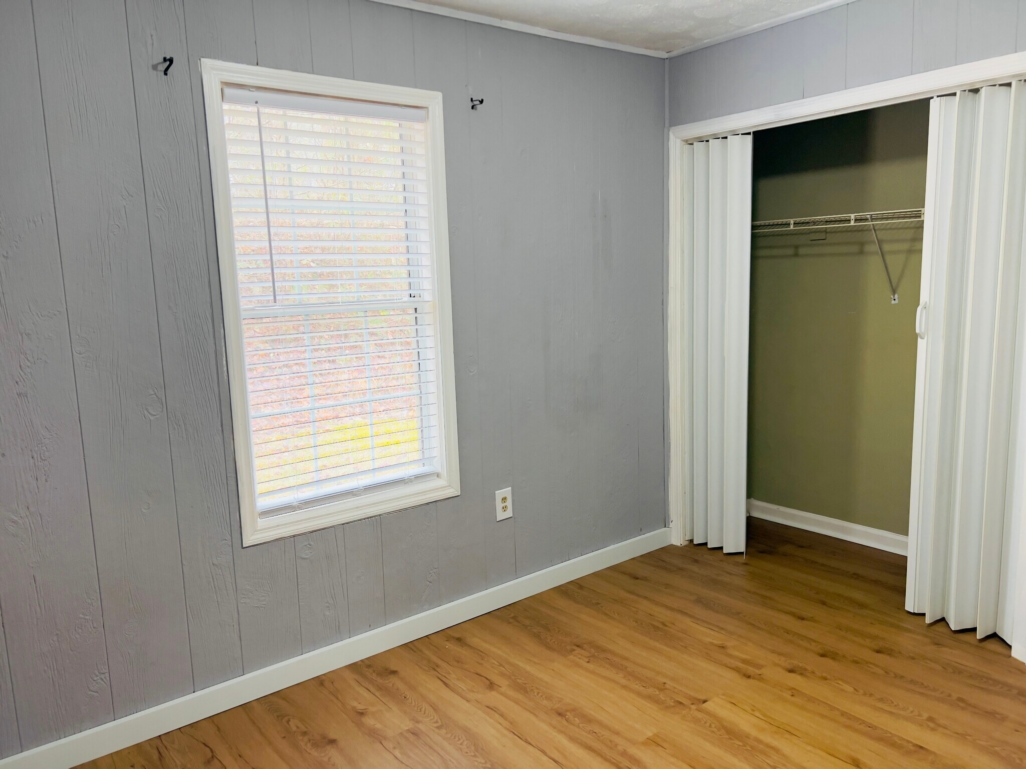 Building Photo - 107 Timberlane St