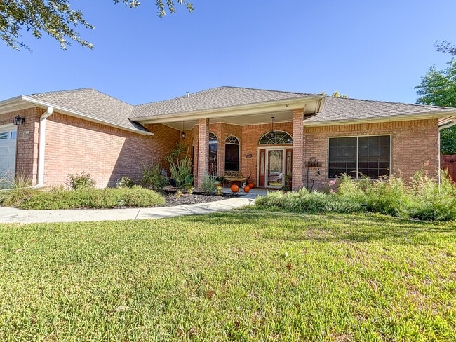 Building Photo - 1751 Loma Verde Dr