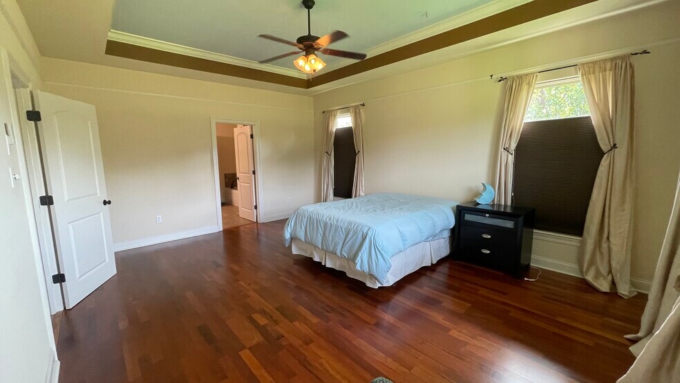Building Photo - 20175 Kingland Dr