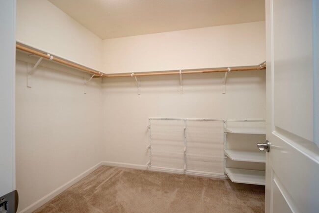 Building Photo - 1175 Dartmouth Cir