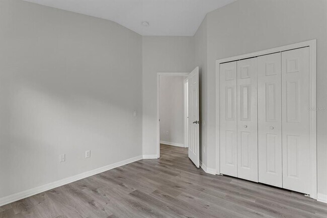 Building Photo - 15412 Montilla Loop