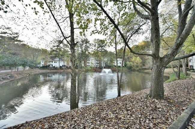 Building Photo - 1282 Keys Lake Dr NE