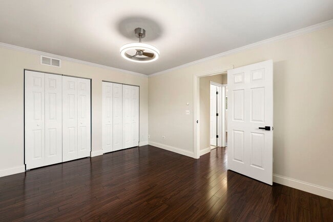 Building Photo - 136 Mohawk Trail