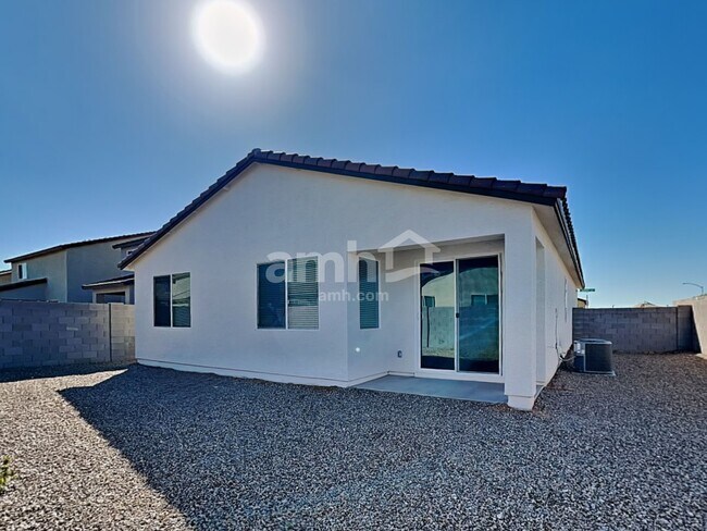 Building Photo - 17170 W Golden Ln