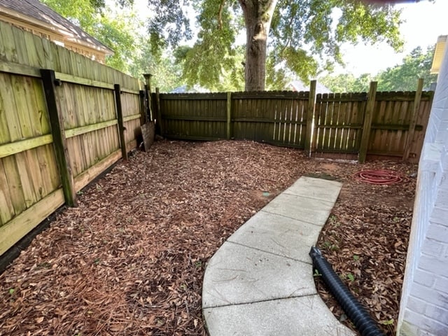 Building Photo - 27572 Claiborne Cir