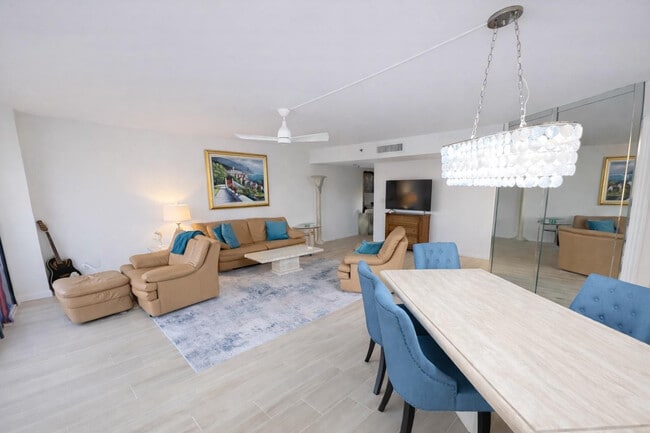 Building Photo - 2900 NE 14th Street Causeway