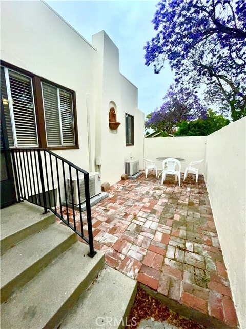 Building Photo - 3601 Cerritos Ave