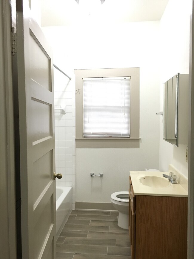 Building Photo - 505 Wilmington Ave