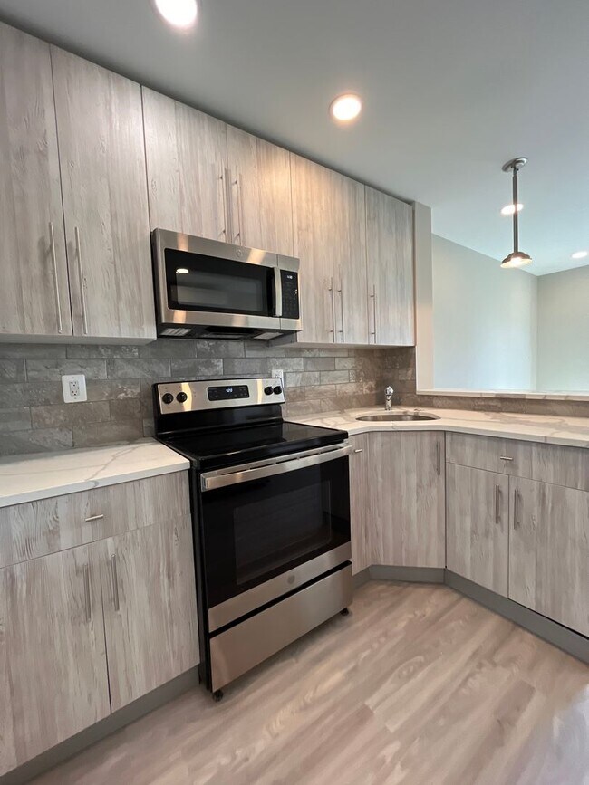 Primary Photo - Ventnor Beach Lofts