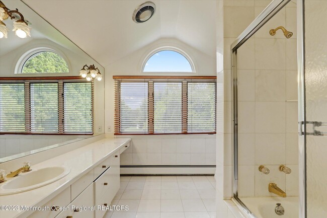 Building Photo - 84 Wickapecko Dr