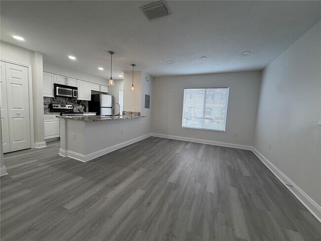 Building Photo - 4105 Waterside Island Ct