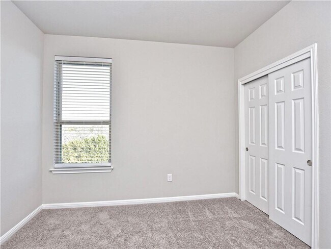 Building Photo - Alluring  Single Family Home | 3 BR/2.5BA | Peaceful Backyard| Coming Soon!