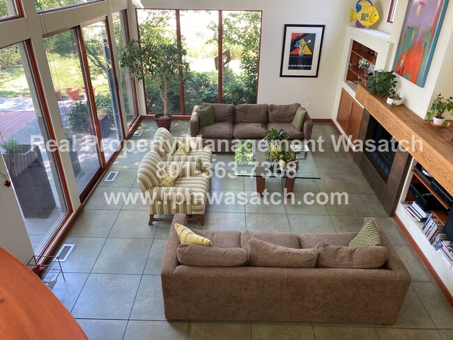 Building Photo - Check out This Stunning 3 Bedroom 2.5 Bath...