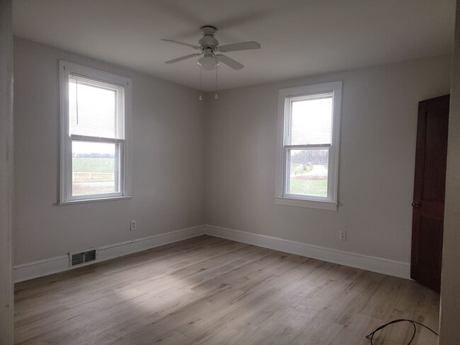 Building Photo - 1111 Bayview Rd