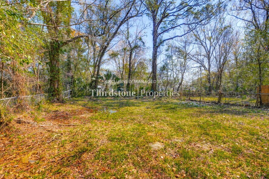 Building Photo - 1165 Orton St