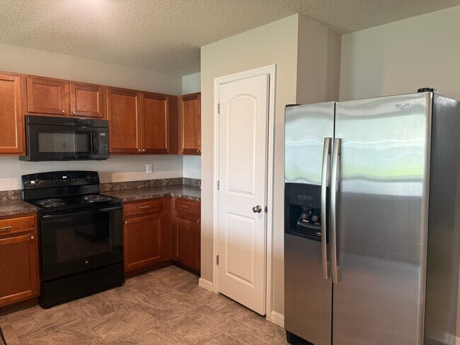 Building Photo - 1377 N Platte Ct