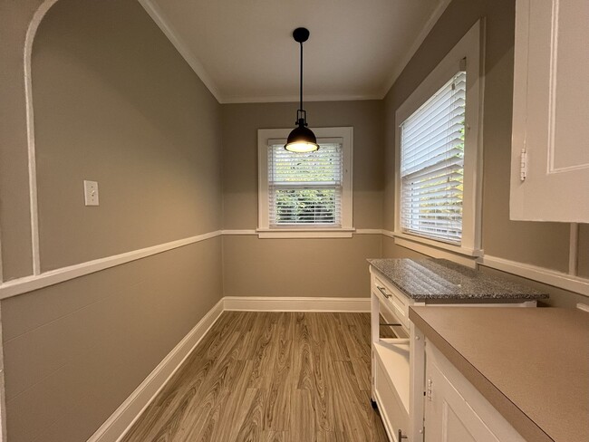 Building Photo - Charming 4-Bedroom Portland Home with Spac...