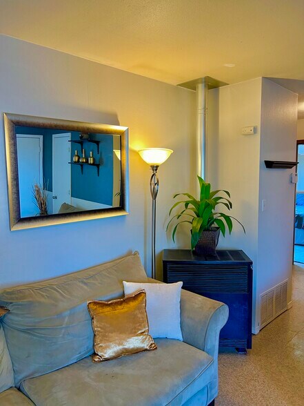Building Photo - 3056 Tenorio Dr