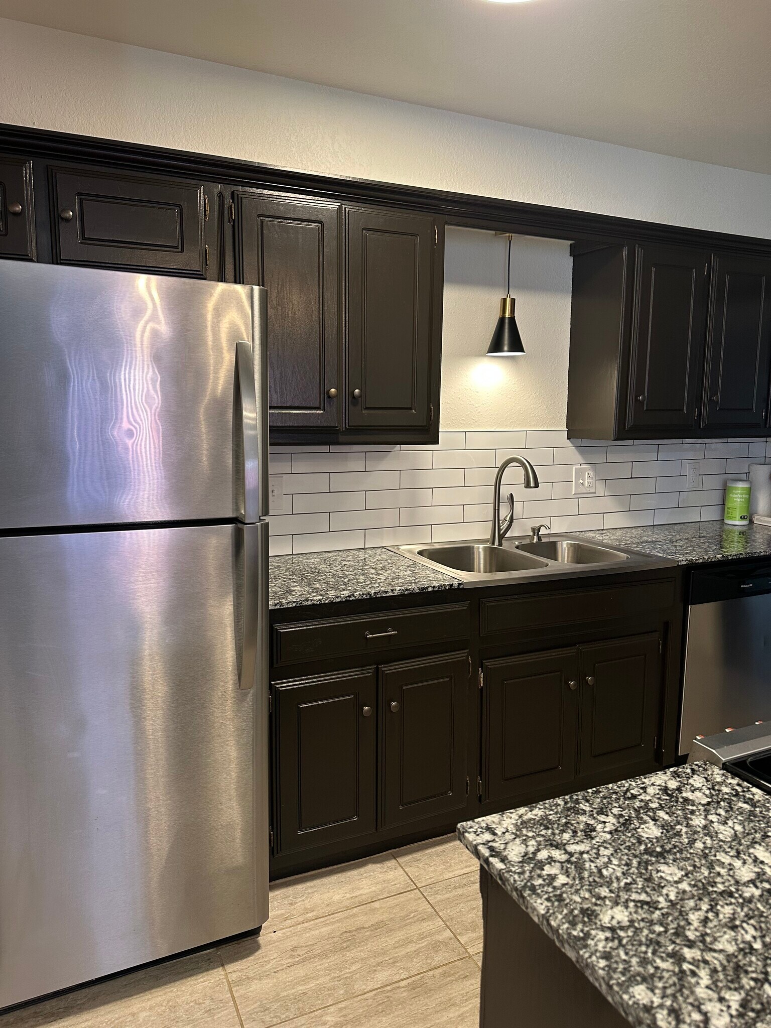 Building Photo - 9137 Knottingham