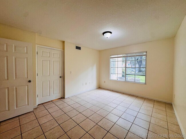 Building Photo - 4271 San Marino Blvd