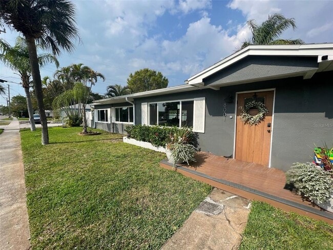 Primary Photo - 8001 Gulf Blvd