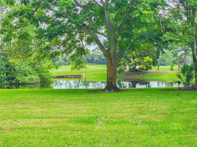 Building Photo - 1 Bay Pointe Dr