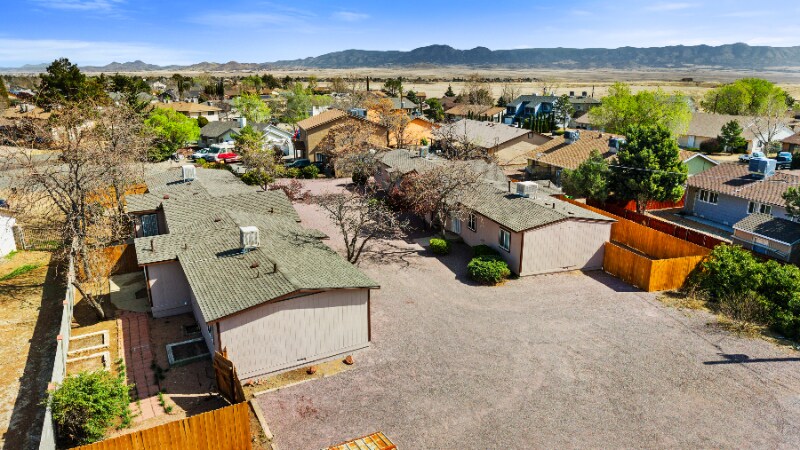 Building Photo - 8849 Len Ct