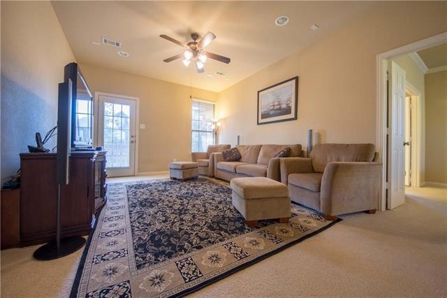 Building Photo - 2402 Grizzly Run Ln