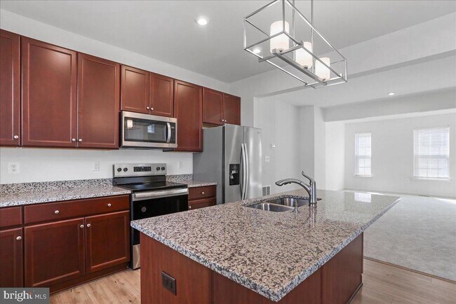 Building Photo - 21 Stafford Pl