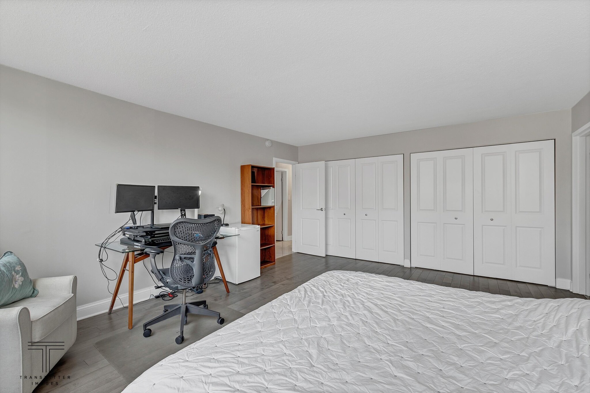 Building Photo - 30 E Division St