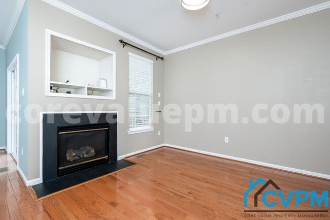 Building Photo - 806 Emory Ct