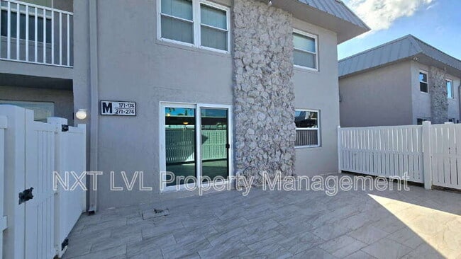 Building Photo - 6777 Winkler Rd