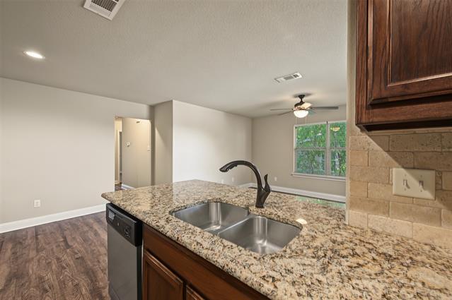 Building Photo - 3216 S Cherry Ln