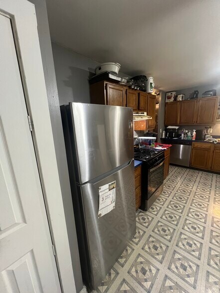 Building Photo - 1101 Lanore Dr