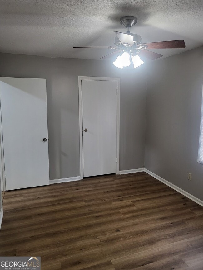 Building Photo - 1207 Firestone Dr