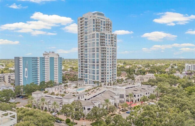 Building Photo - 400 Beach Dr NE