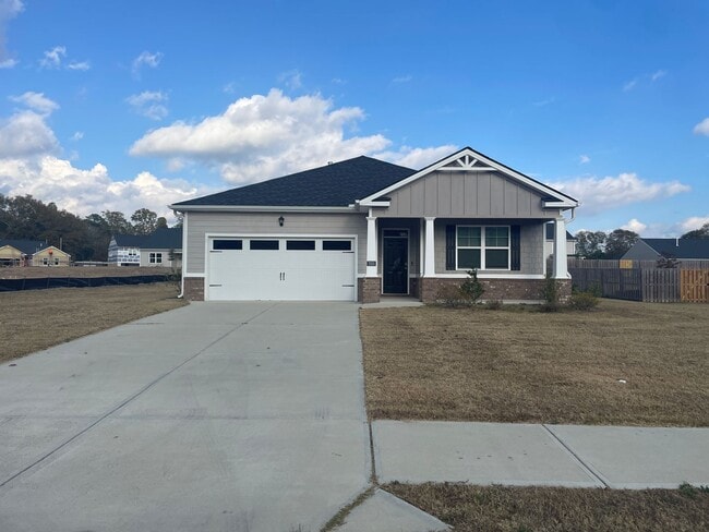 Building Photo - 4 Bed, 2 Bath New Build