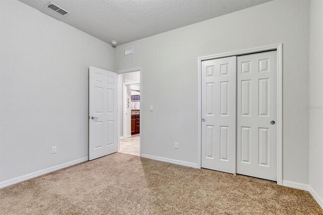Building Photo - 5611 Barletta Dr