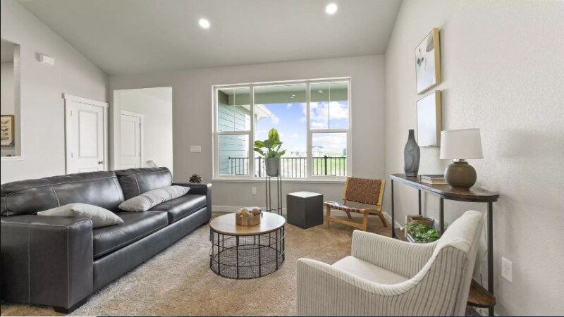 Building Photo - 4153 N Park Dr