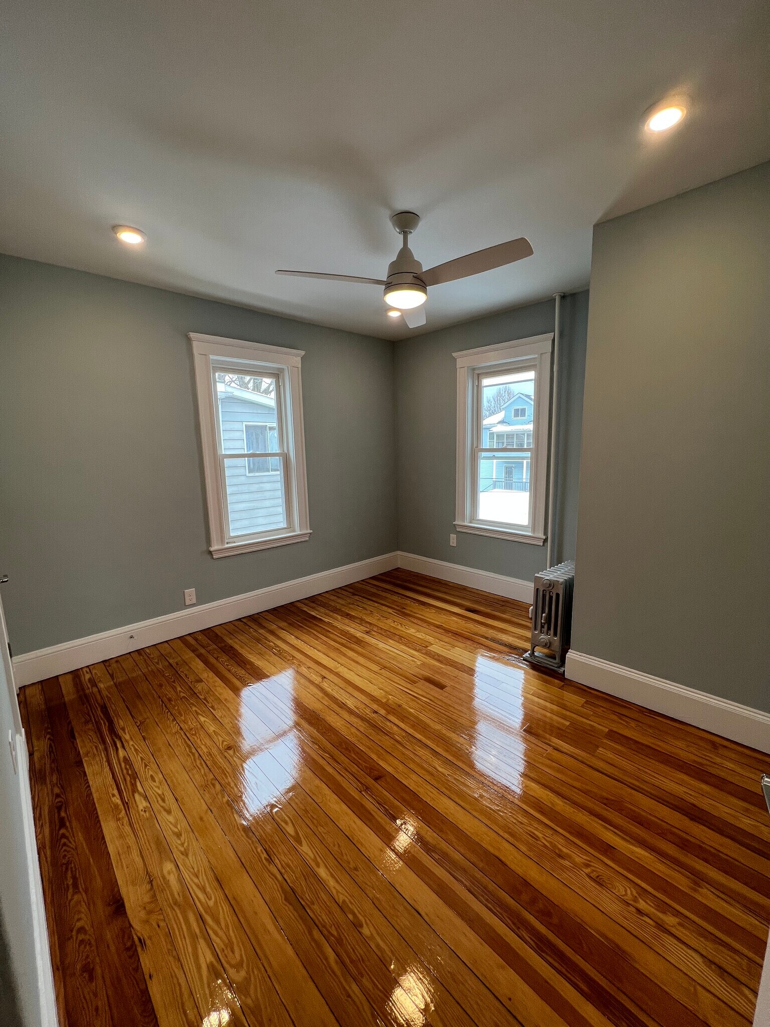 Building Photo - 12 Burnham St