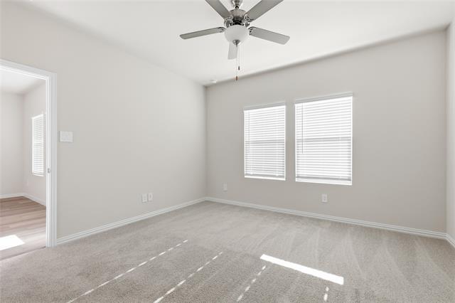 Building Photo - 609 Clover Crk Dr