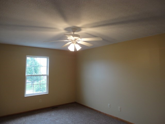 Building Photo - 4747 Circle Dr