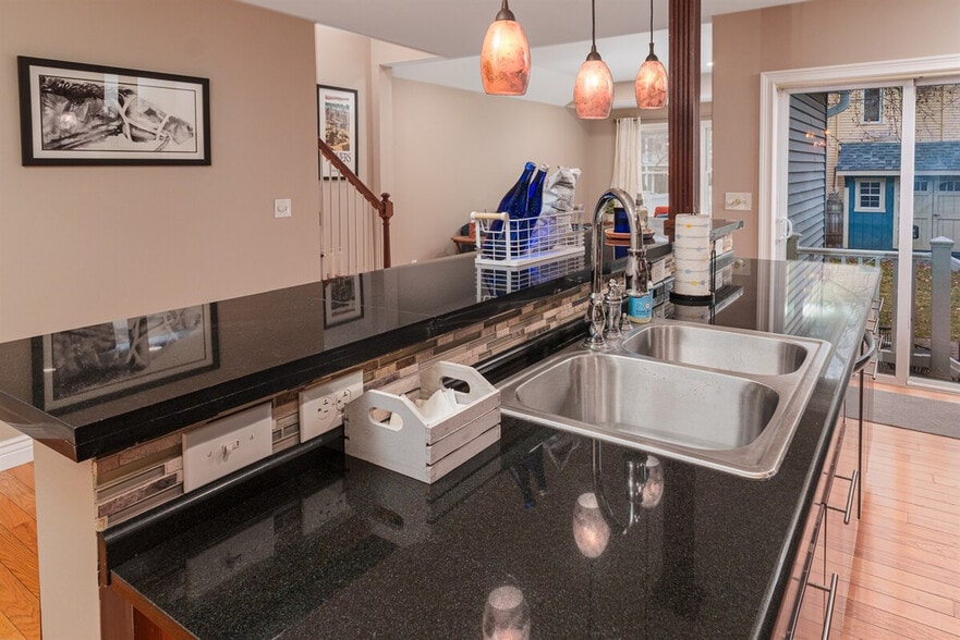 Building Photo - 19 S Franklin St