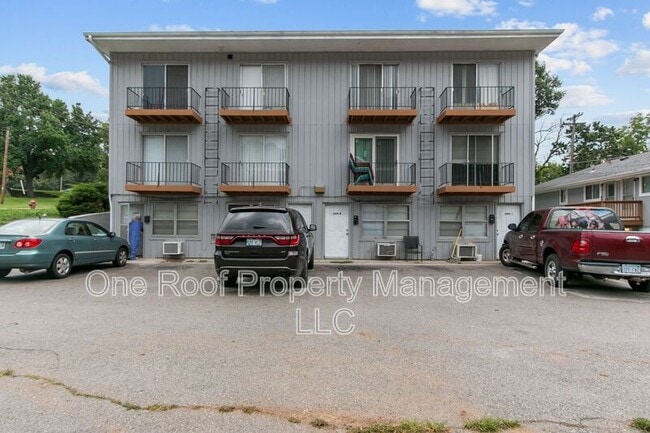 Building Photo - 642 N 31st St