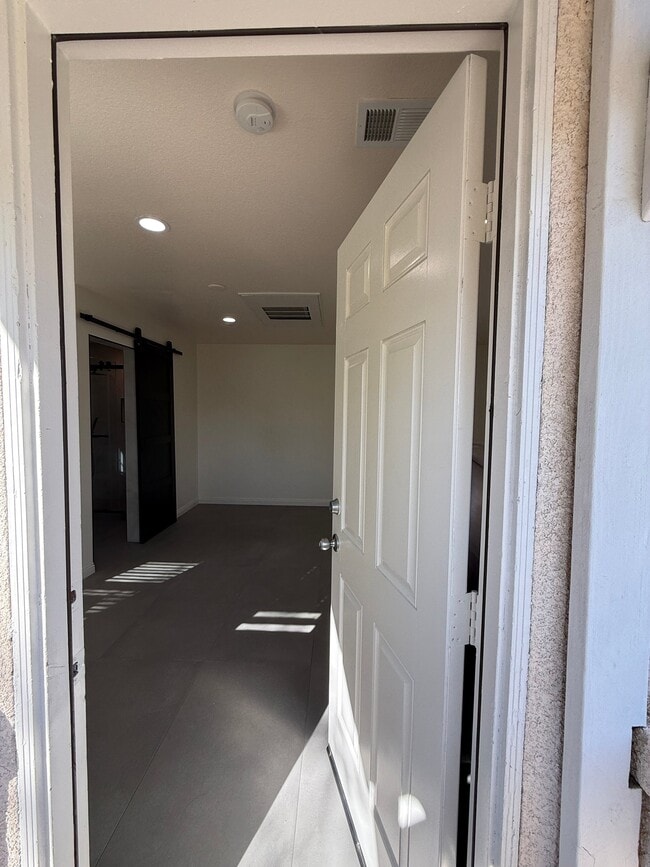 Building Photo - 22272 Y