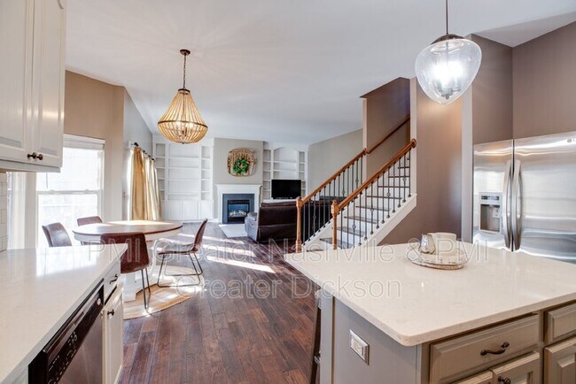 Building Photo - 7393 Riverfront Dr
