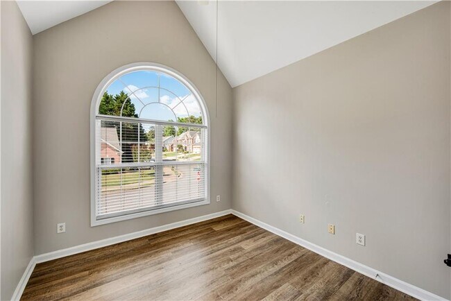 Building Photo - 1610 Elgaen Pl Dr