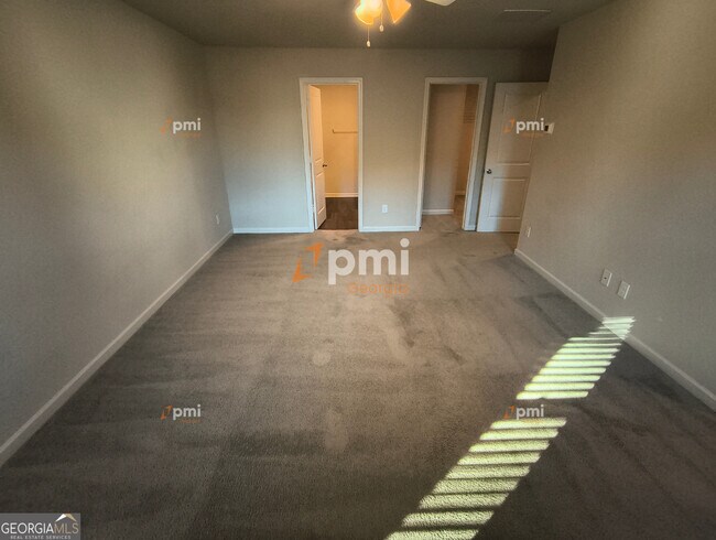 Building Photo - 209 Oliver Dr